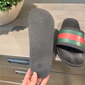 Gucci sandals, men’s but fit a women 8.5*
